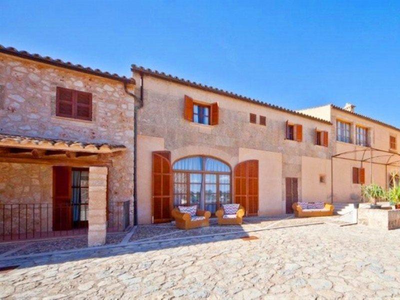 Landhaus Rural Es Riquers Porreres